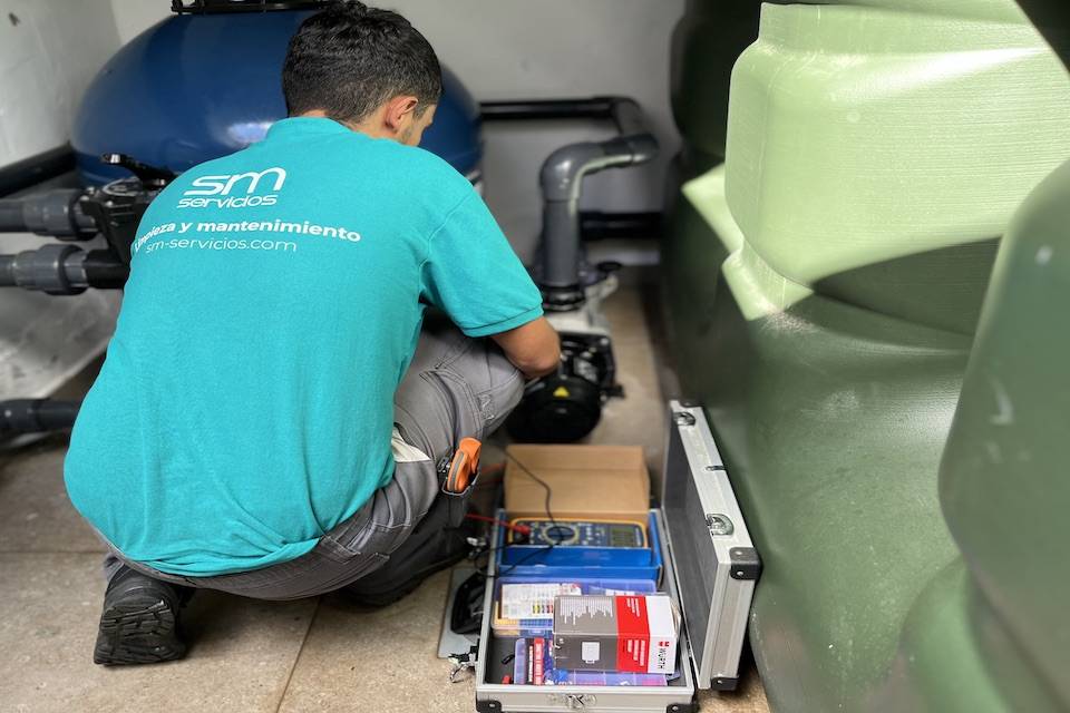Limpieza y mantenimiento en Gran Canaria | SM Servicios Mantenimiento de comunidades en Las Palmas | SM Servicios